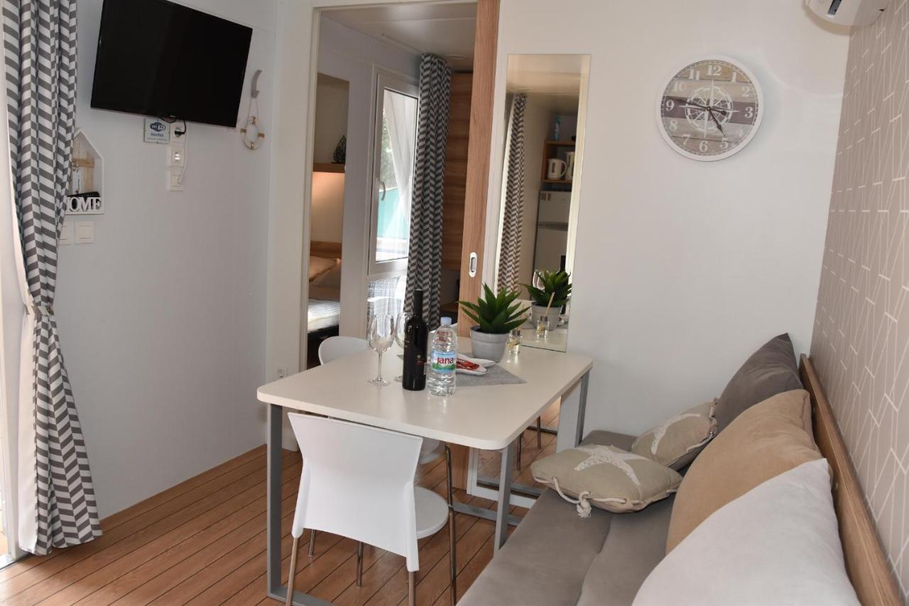 Campsite Mobile Starfish I Camp Biograd
