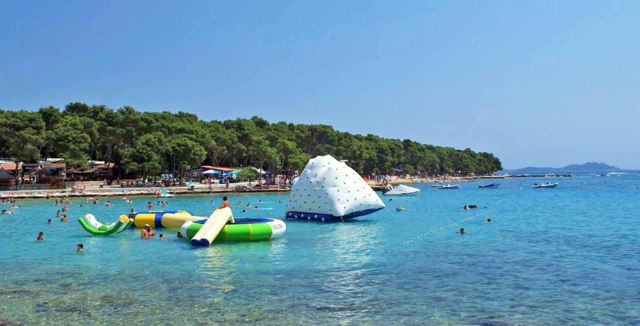 Campsite Mobile Starfish I Camp Biograd
